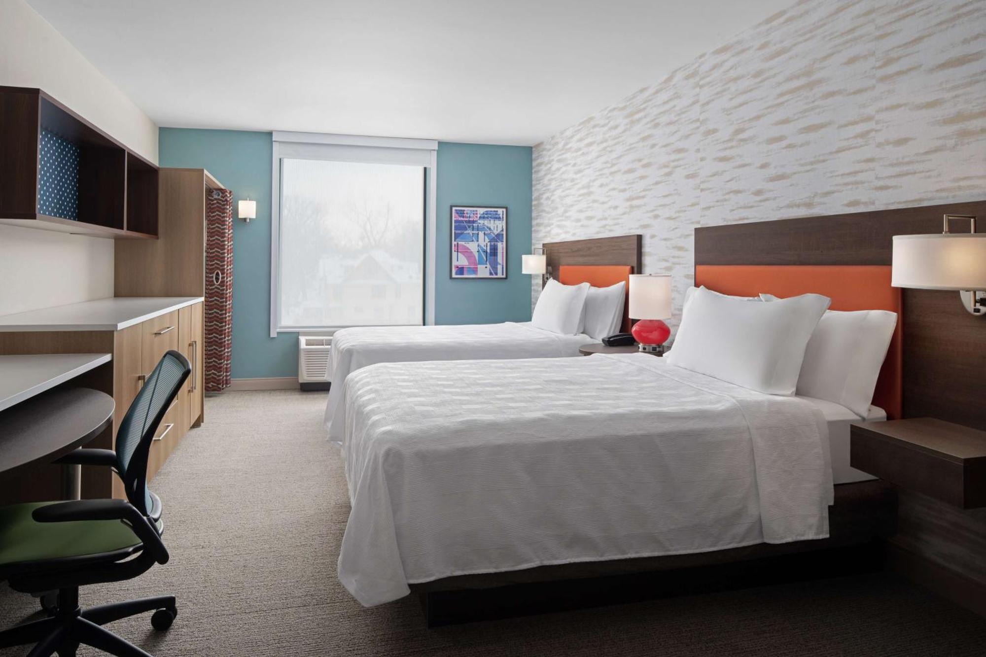 Home2 Suites By Hilton Des Moines At Drake University Exterior photo
